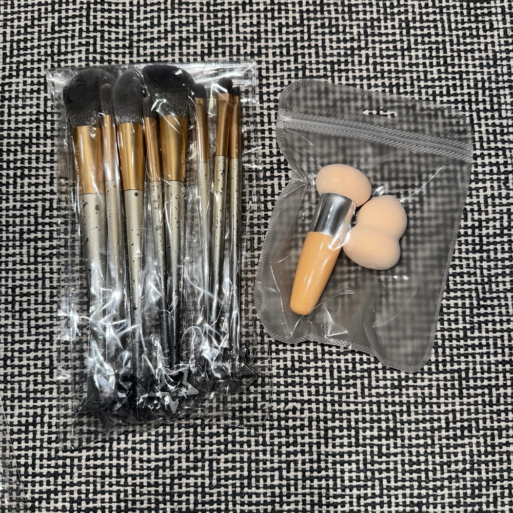 NEW Make Up Brush And Blender Set